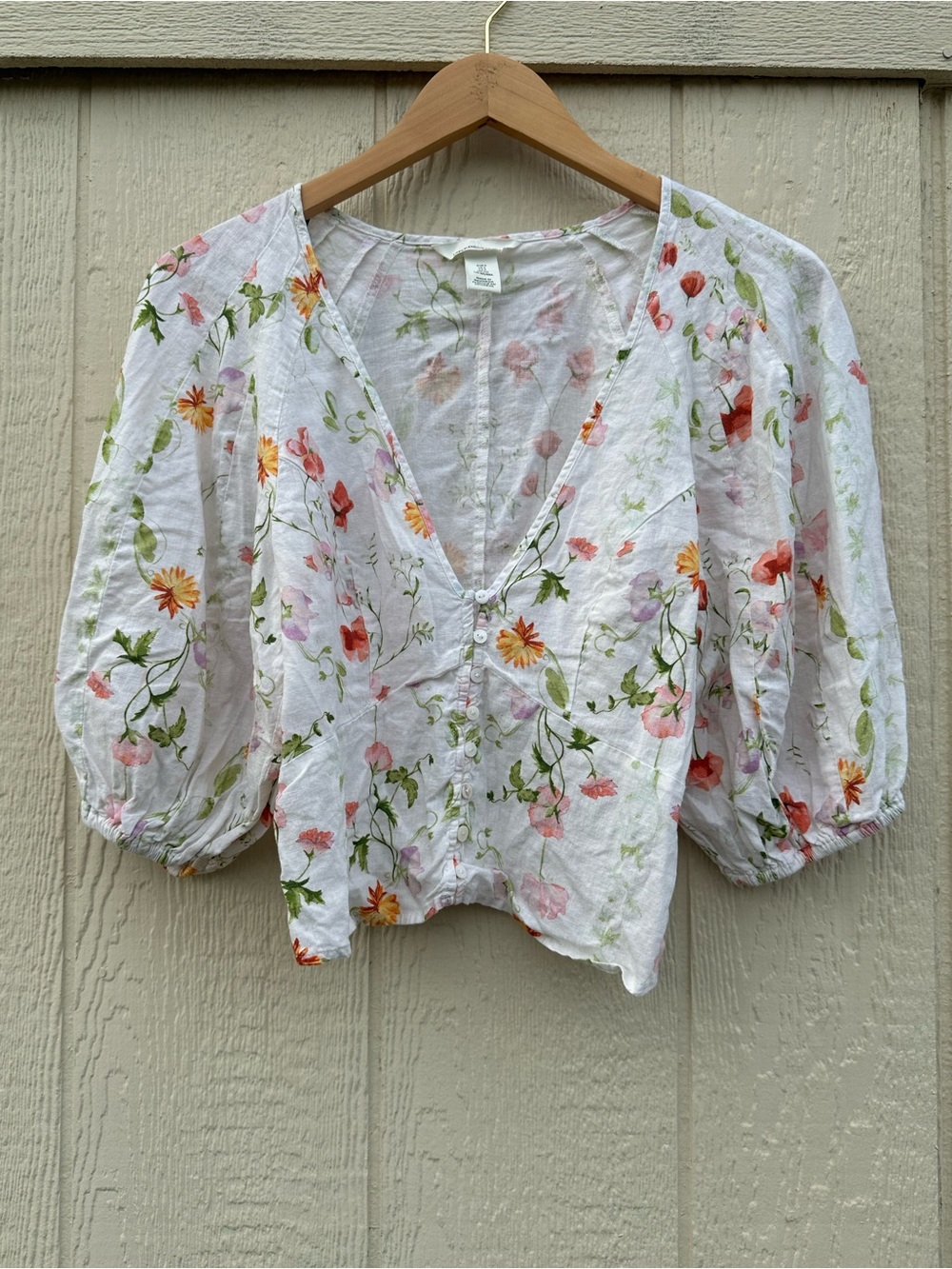 H&M White Linen-Blend Floral V-Neck Button Front Blouse